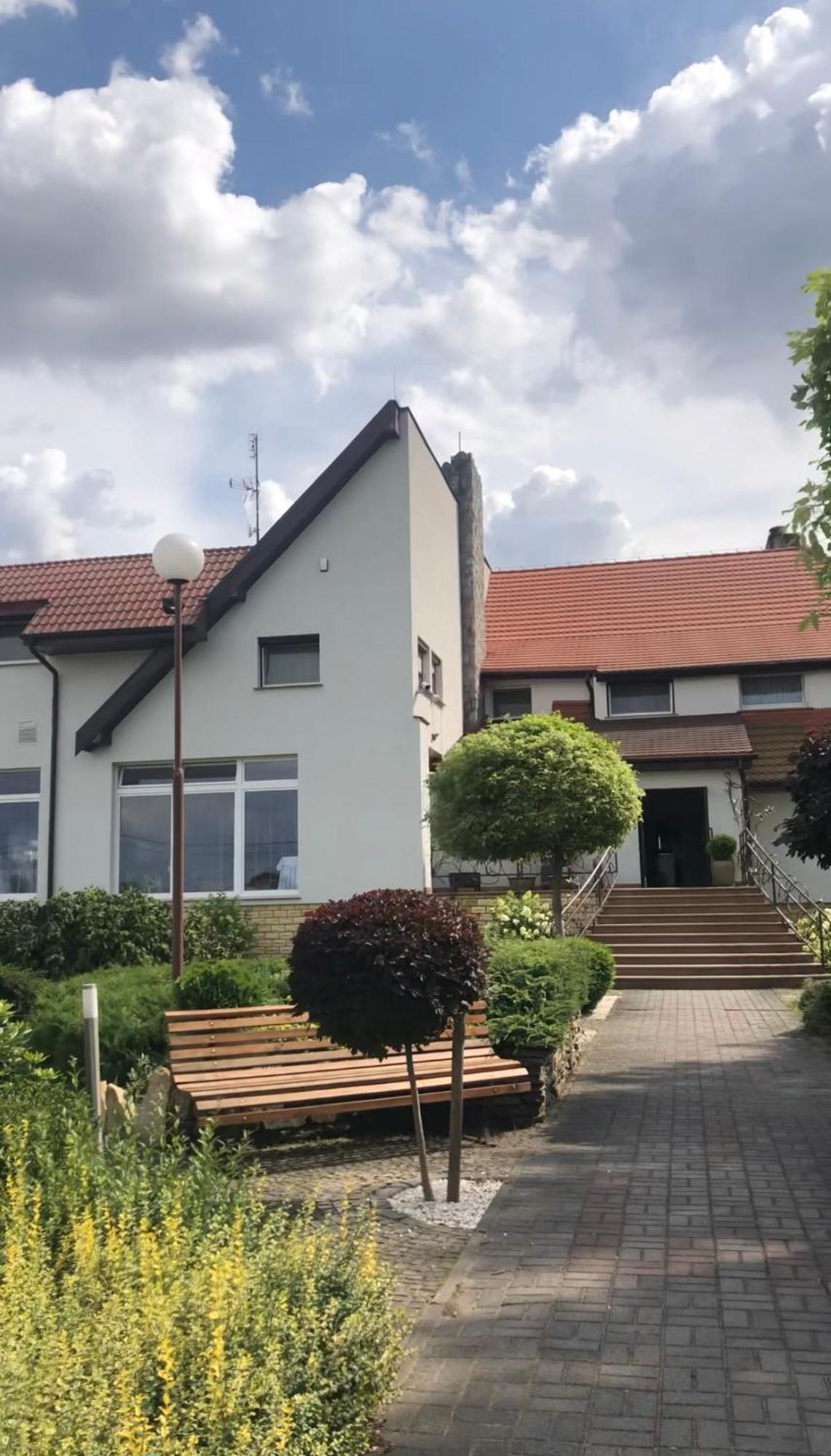 Motel Za Miedza Bralin Exterior foto