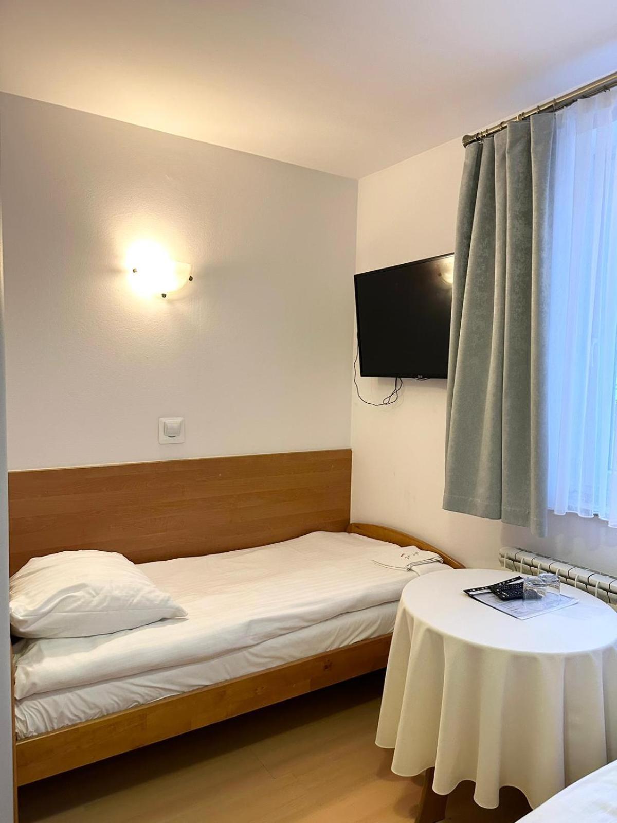Motel Za Miedza Bralin Exterior foto