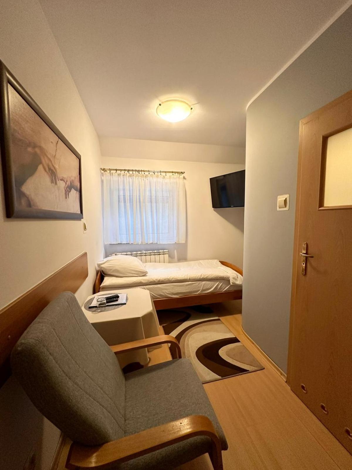 Motel Za Miedza Bralin Exterior foto